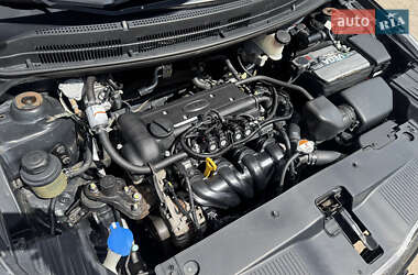 Седан Kia Rio 2013 в 
