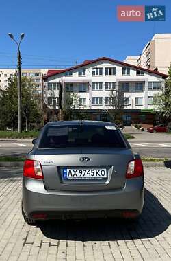 Kia Rio 2010 Kia Rio 2010