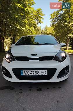 Хетчбек Kia Rio 2011 в 
