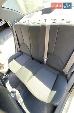 Седан Kia Rio 2011 в 