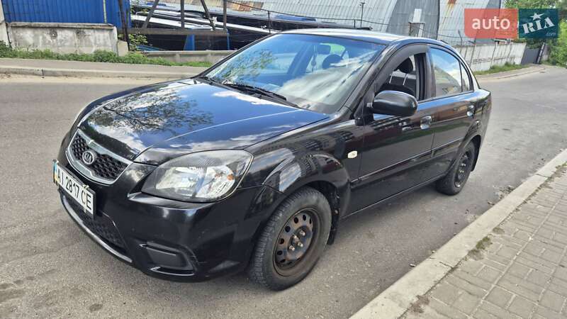 Седан Kia Rio 2010 в 