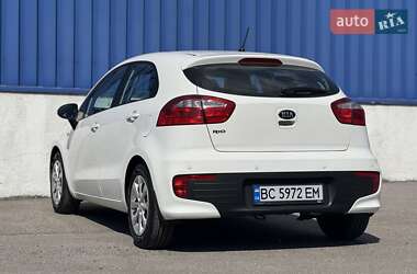 Хэтчбек Kia Rio 2016 в 