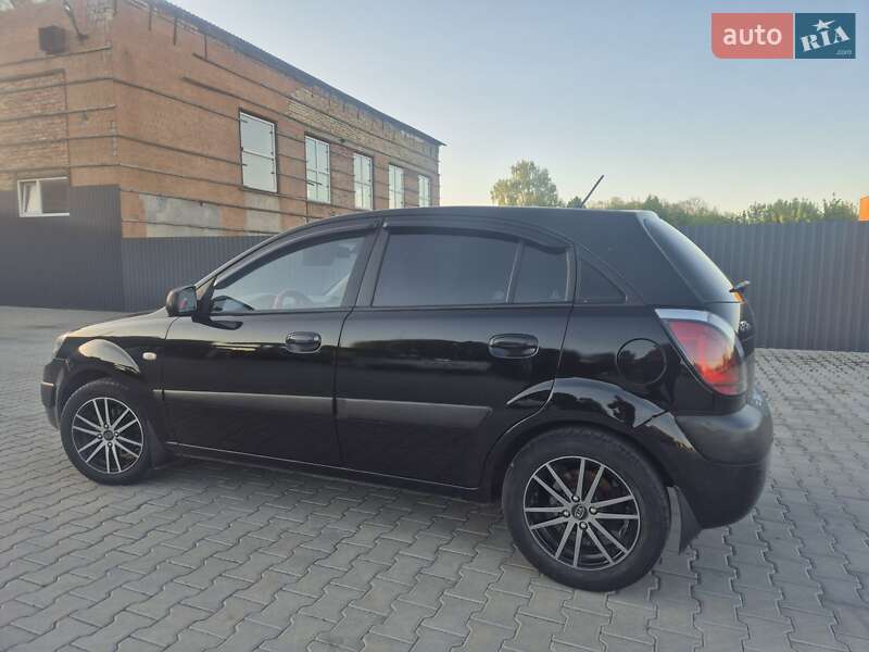 Хэтчбек Kia Rio 2007 в Днепре