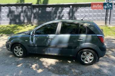Хетчбек Kia Rio 2008 в 