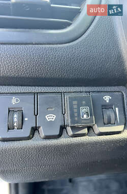 Хэтчбек Kia Rio 2012 в 