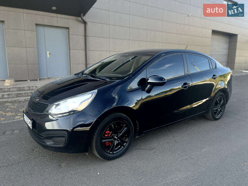 Седан Kia Rio 2011 в Кривому Розі