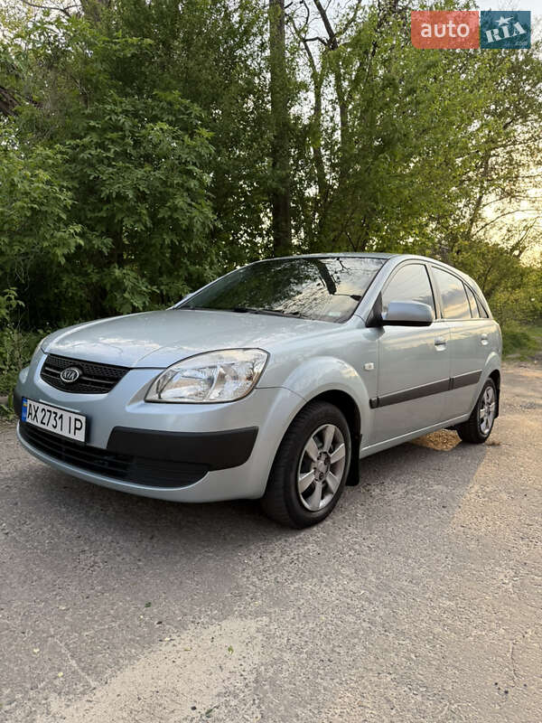 Kia Rio 2005
