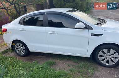 Седан Kia Rio 2013 в 