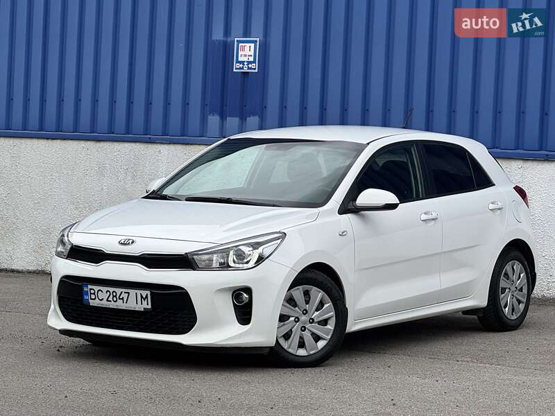 Хетчбек Kia Rio 2017 в Львові