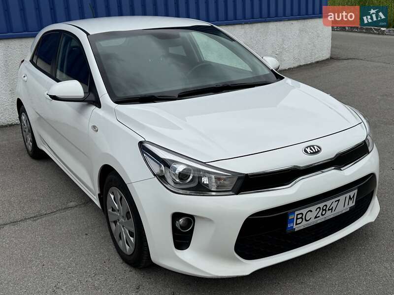 Хетчбек Kia Rio 2017 в Львові