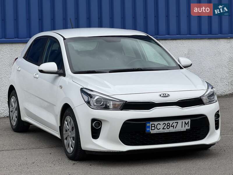 Хетчбек Kia Rio 2017 в Львові