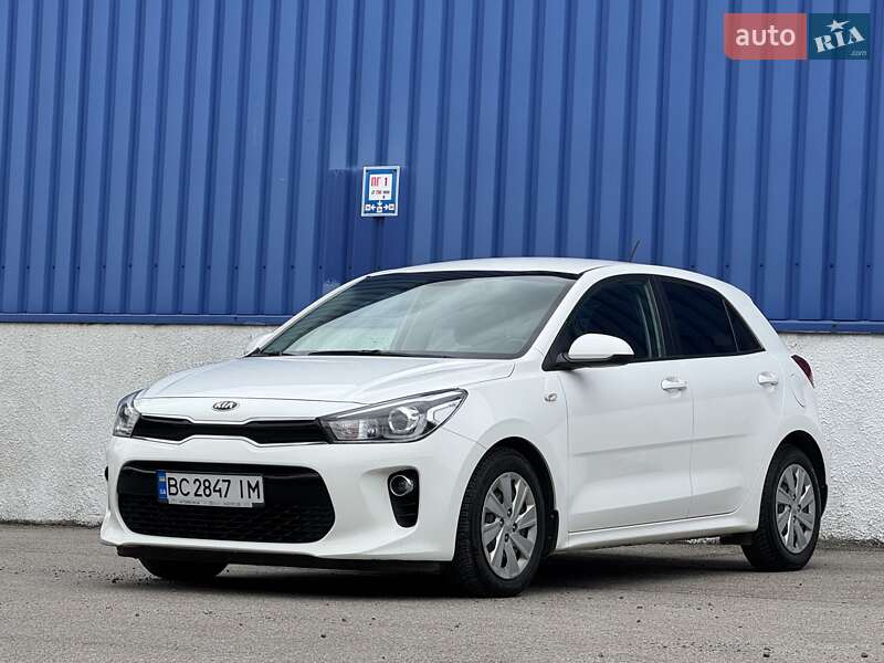 Хетчбек Kia Rio 2017 в Львові