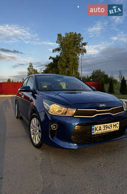 Хетчбек Kia Rio 2017 в Києві