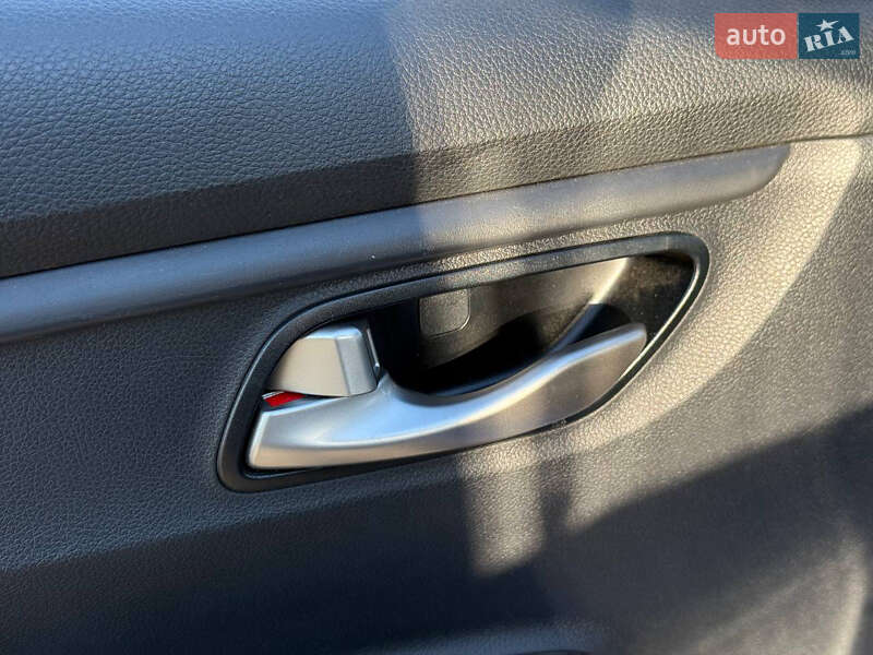Хетчбек Kia Rio 2021 в Кривому Розі