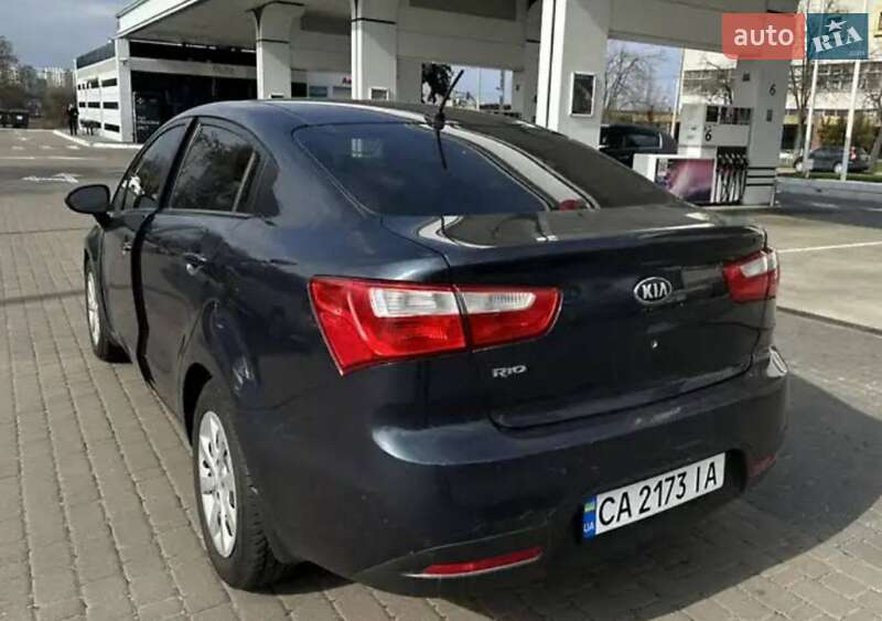 Седан Kia Rio 2013 в Киеве