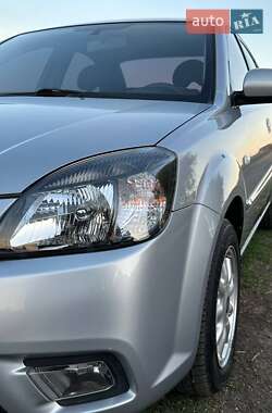 Седан Kia Rio 2011 в 