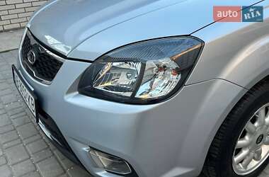 Седан Kia Rio 2011 в 