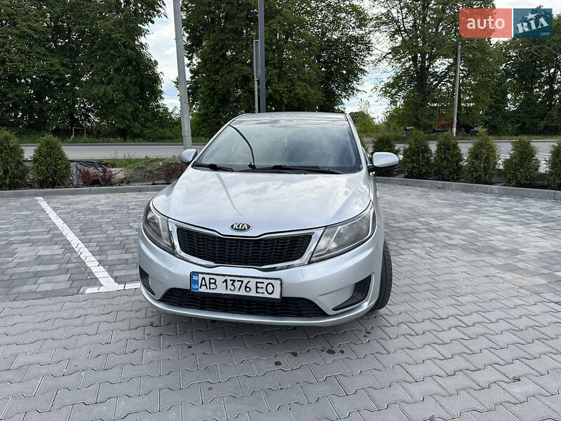 Седан Kia Rio 2013 в Виннице