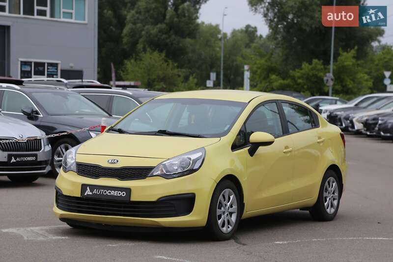 Седан Kia Rio 2015 в Києві