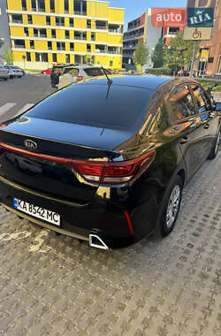 Седан Kia Rio 2021 в 