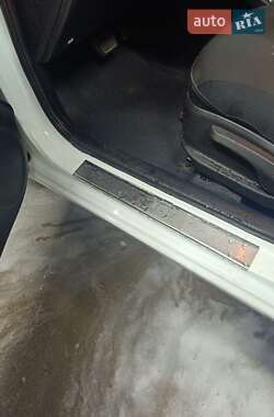 Седан Kia Rio 2012 в 