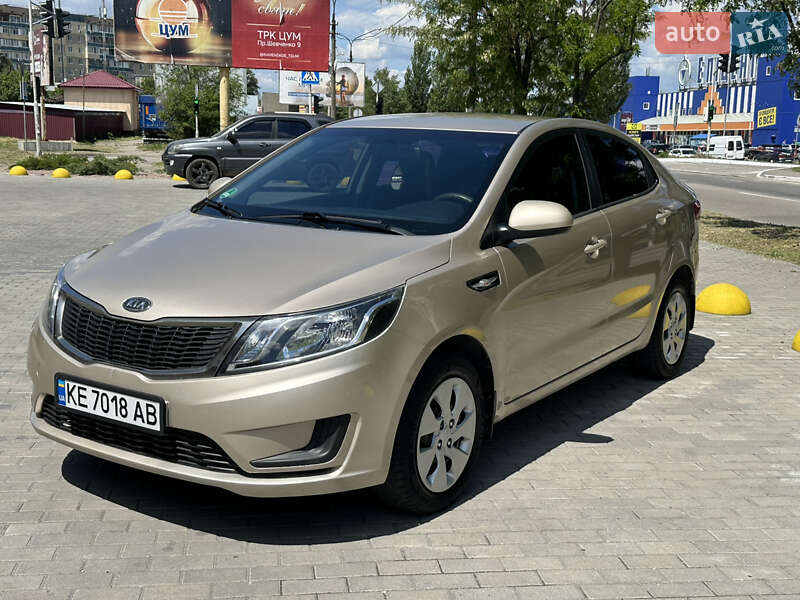 Седан Kia Rio 2012 в 