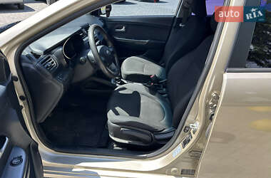 Седан Kia Rio 2012 в 