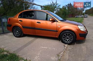 Седан Kia Rio 2007 в Запорожье
