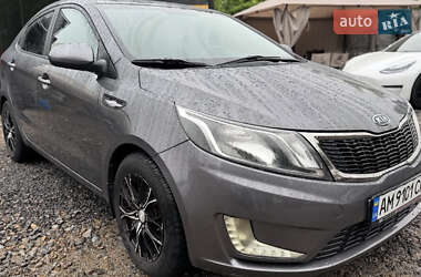 Седан Kia Rio 2012 в 