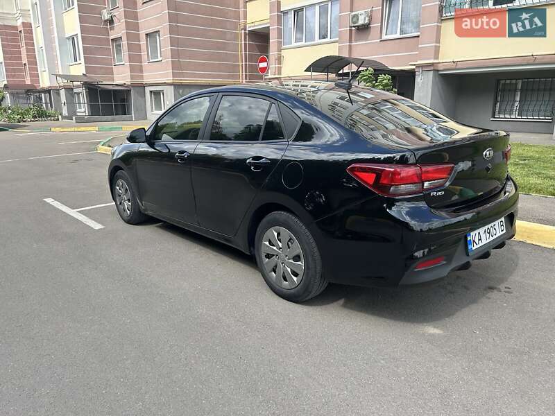 Седан Kia Rio 2020 в Киеве
