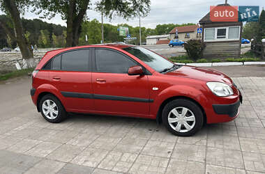 Хэтчбек Kia Rio 2006 в Чернигове