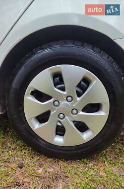 Седан Kia Rio 2013 в 