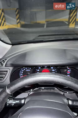 Седан Kia Rio 2013 в 