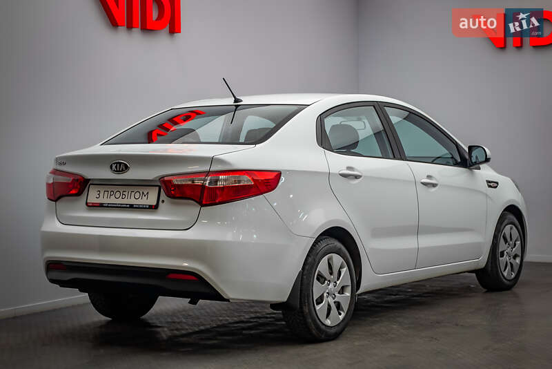 Седан Kia Rio 2012 в Киеве