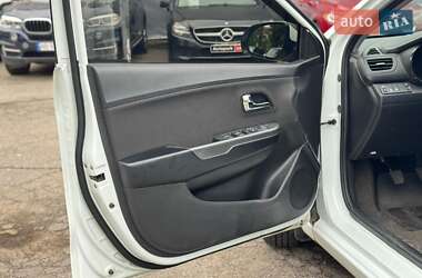 Седан Kia Rio 2013 в 
