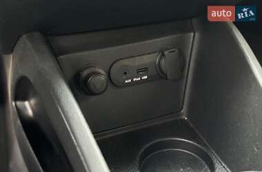 Седан Kia Rio 2013 в 