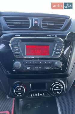 Седан Kia Rio 2012 в 