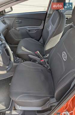 Седан Kia Rio 2008 в 