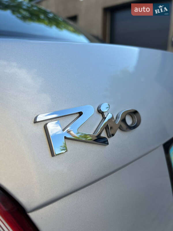 Седан Kia Rio 2010 в Каменец-Подольском