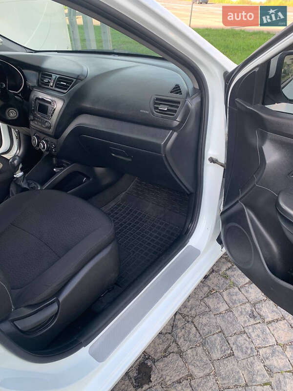 Седан Kia Rio 2012 в Хмельницком