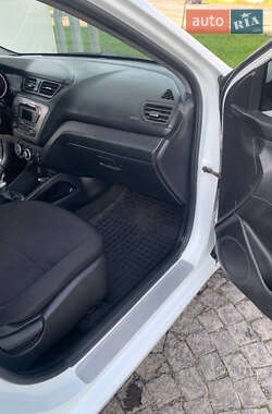 Седан Kia Rio 2012 в 