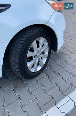 Седан Kia Rio 2012 в 