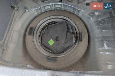 Хэтчбек Kia Rio 2009 в 