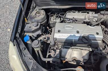Хэтчбек Kia Rio 2009 в 