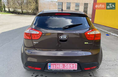 Хетчбек Kia Rio 2012 в 
