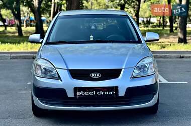 Хэтчбек Kia Rio 2007 в Николаеве