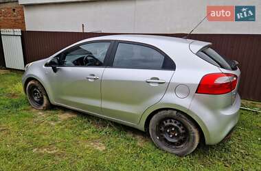 Хэтчбек Kia Rio 2011 в Калуше