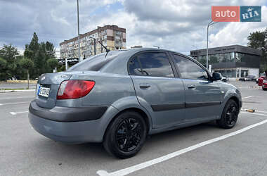 Седан Kia Rio 2008 в Днепре