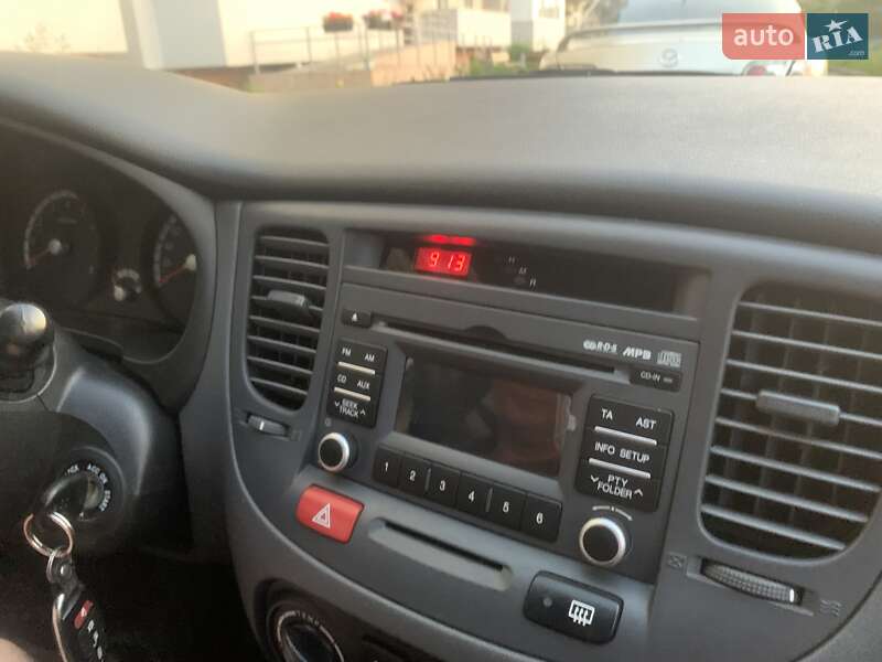 Седан Kia Rio 2011 в Вінниці