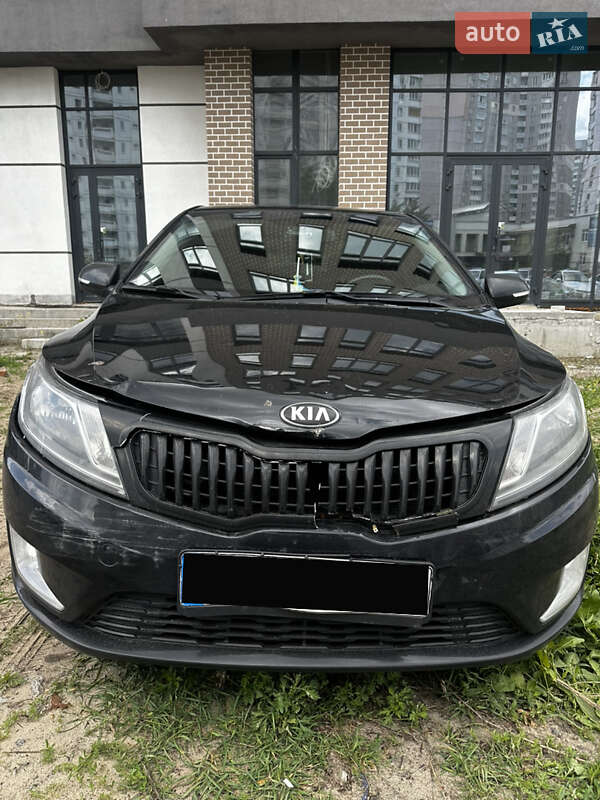 Седан Kia Rio 2013 в 